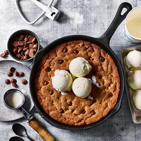 Ett recept för gräddning i EMP: s jätte pann