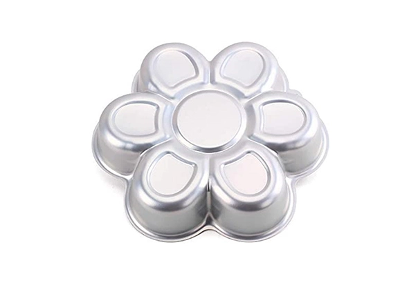 petal shaped cake tin
