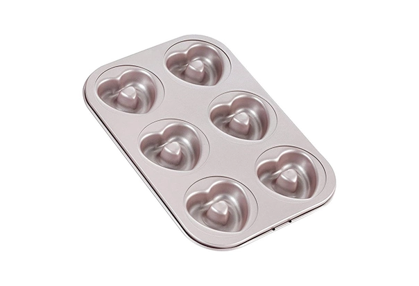 cake mold with hole